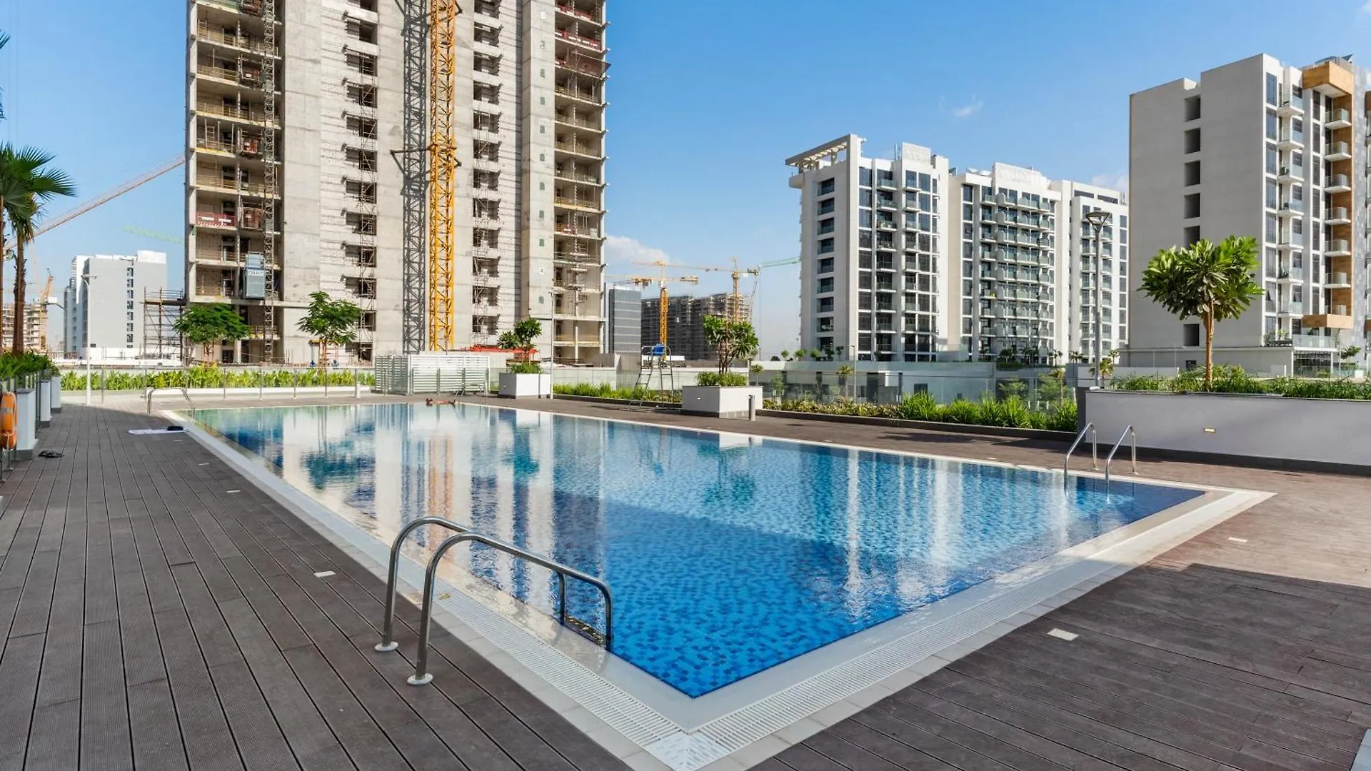 Apartment Elegant 1-Bedroom Home In Dubai