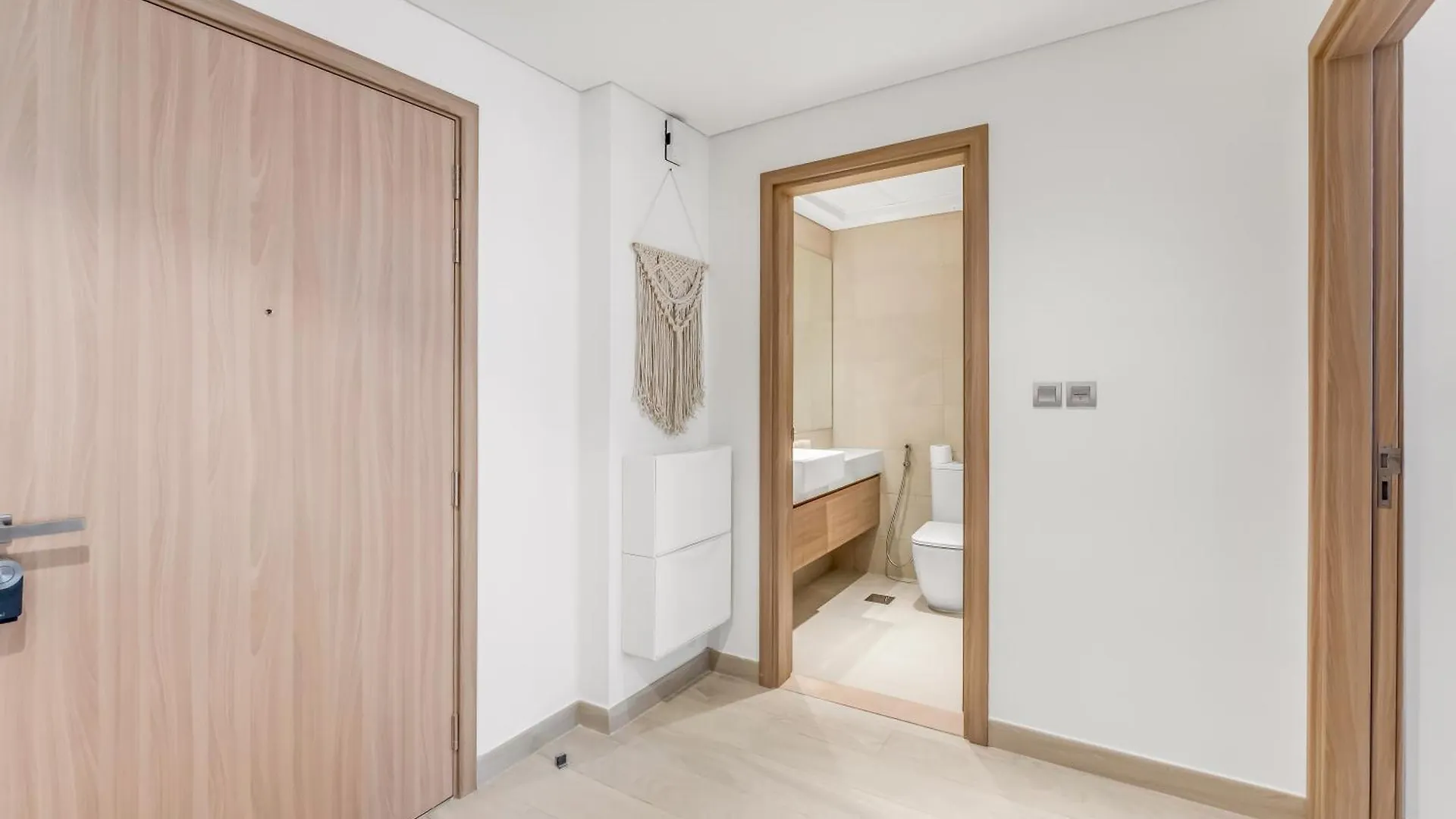Elegant 1-Bedroom Home In Dubai United Arab Emirates